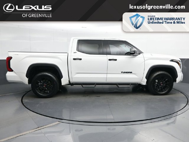 Used 2023 Toyota Tundra SR5 w/ SR5 Convenience Package AWD/4WD image 10
