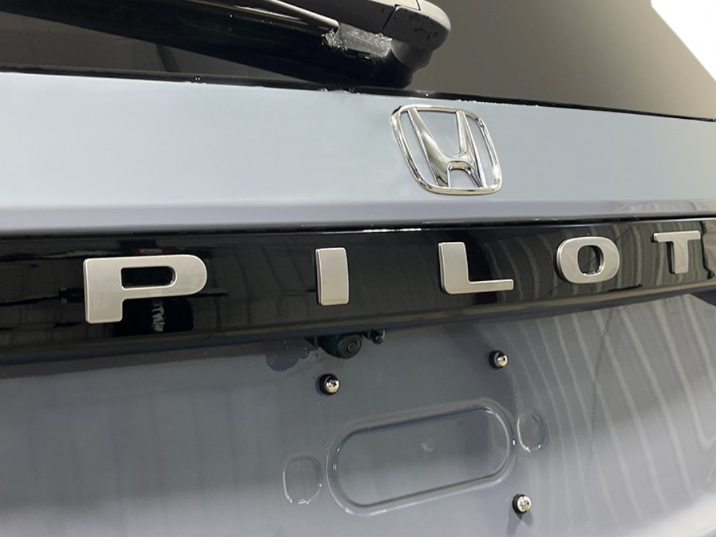 New 2026 Honda Pilot Elite image 9