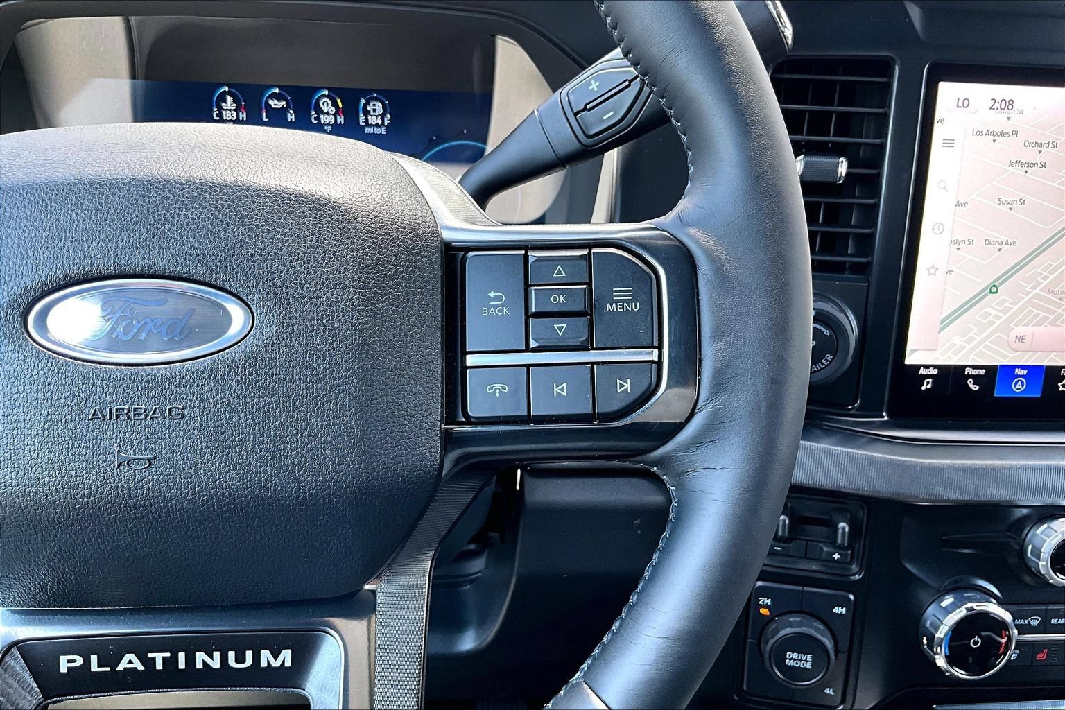 Used 2025 Ford F450 Platinum w/ FX4 Off-Road Package AWD/4WD image 19