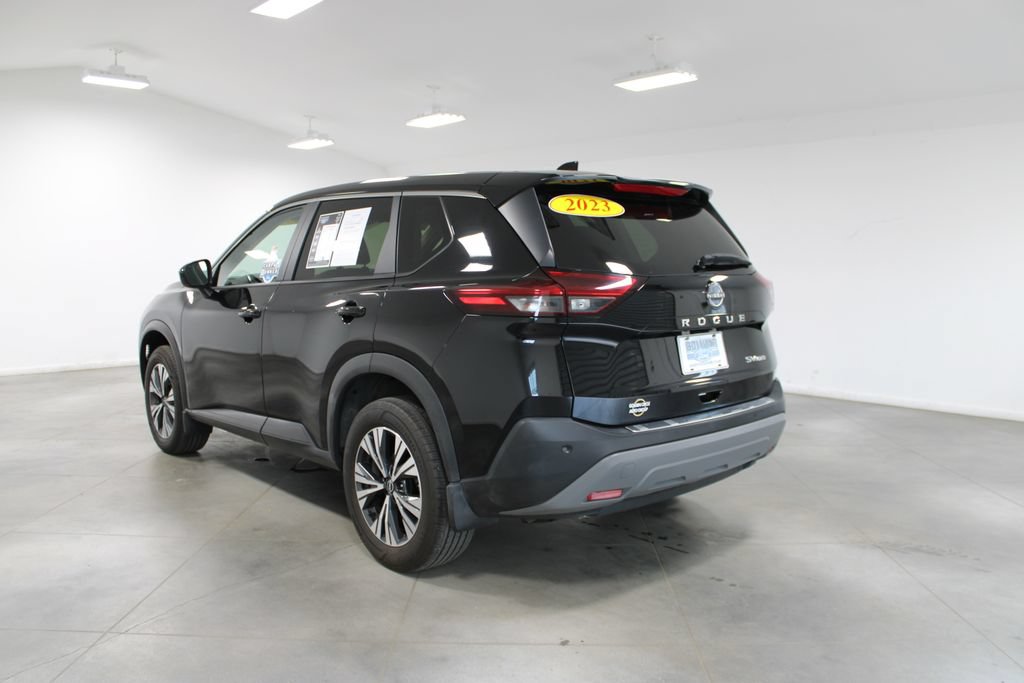 Used 2023 Nissan Rogue SV AWD/4WD image 8