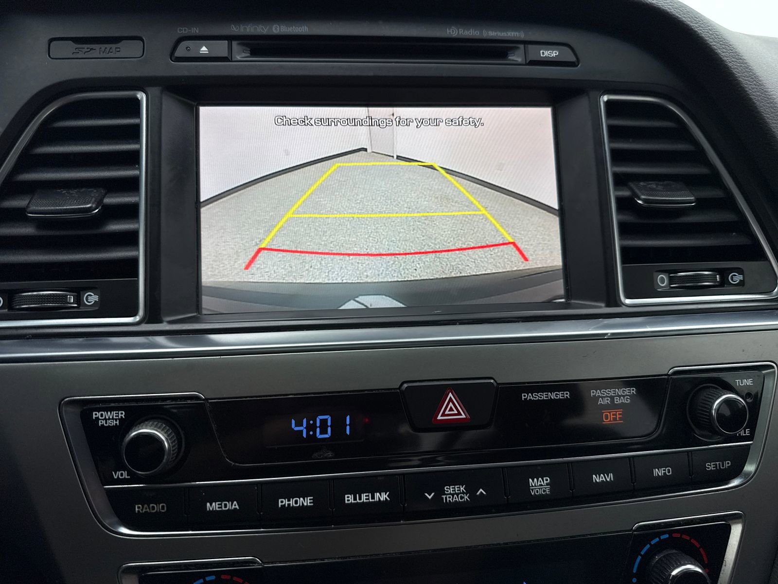 Used 2015 Hyundai Sonata Limited w/ Option Group 05 FWD image 28