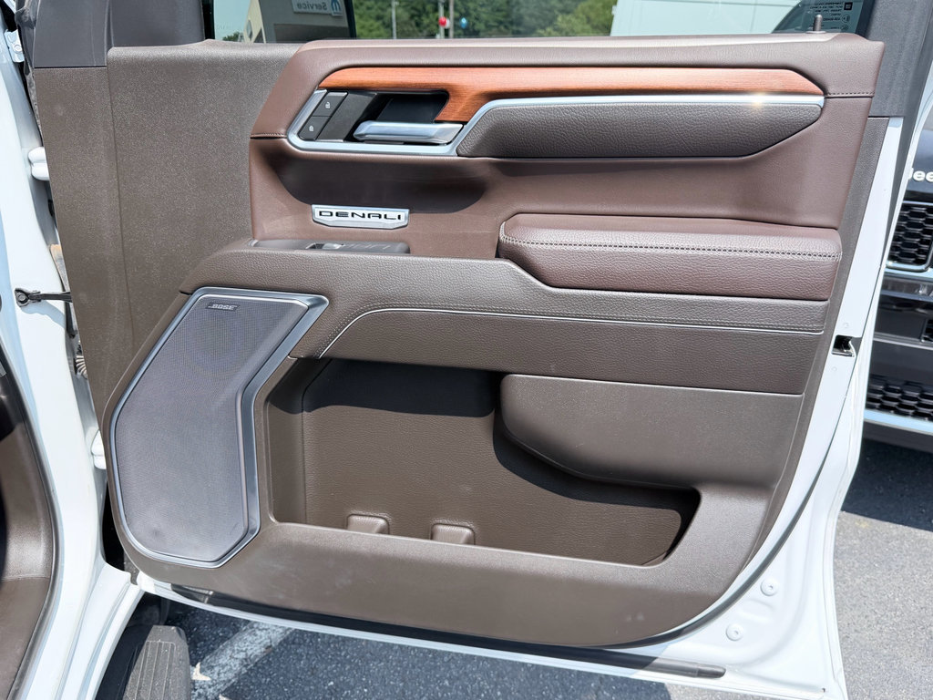 Used 2022 GMC Sierra 1500 Denali AWD/4WD image 32