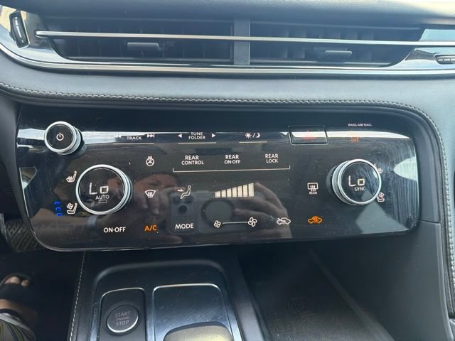Used 2023 INFINITI QX60 Luxe w/ Cargo Package FWD image 12