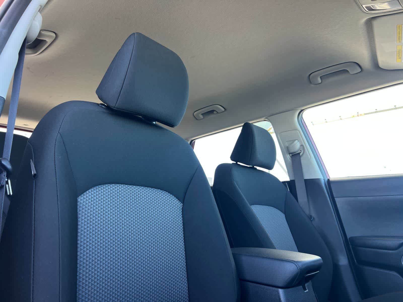 Used 2025 Kia Soul LX w/ LX Technology Package FWD image 18