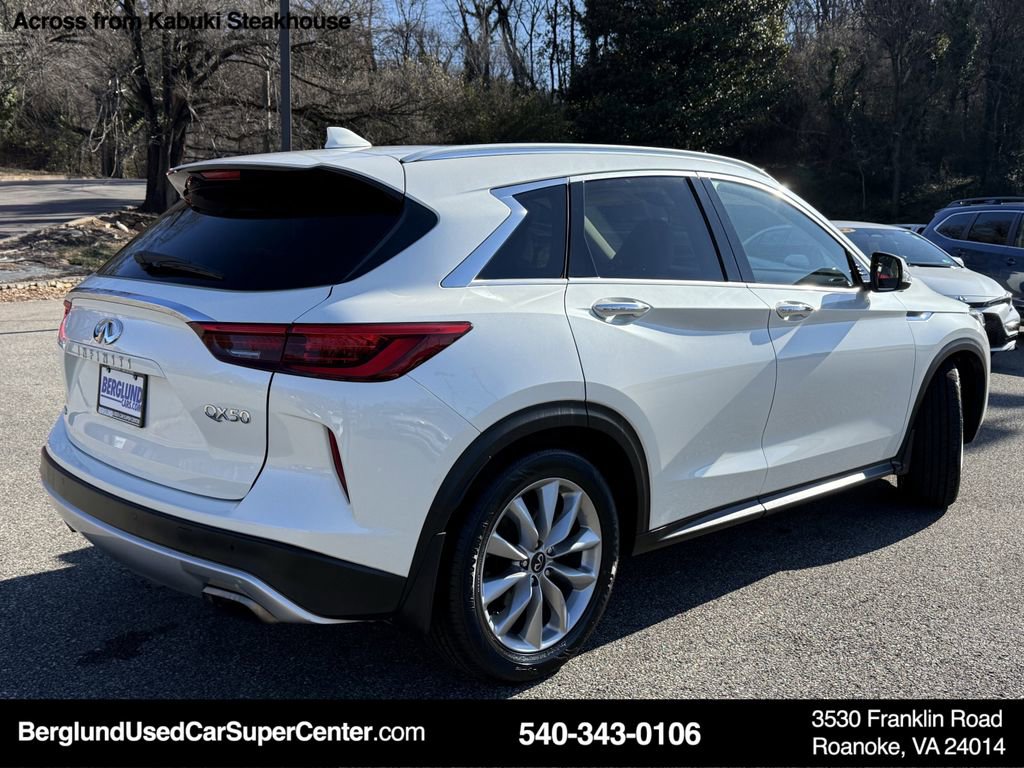 Used 2021 INFINITI QX50 Essential w/ Convenience Package image 4