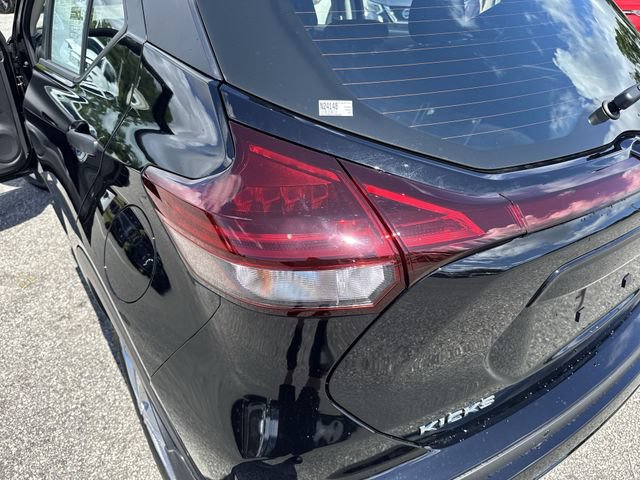 New 2025 Nissan Kicks Play S FWD image 32