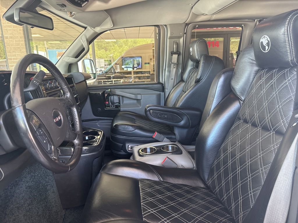 Used 2020 GMC Savana 2500 w/ Enhanced Convenience Package RWD image 9