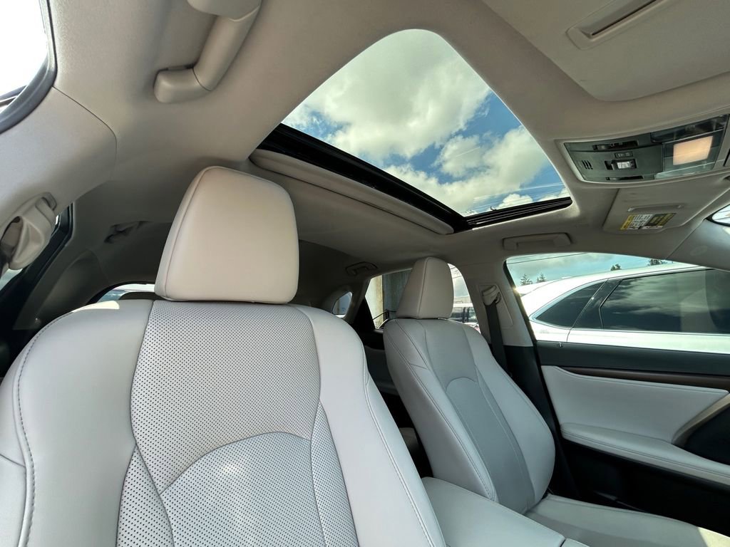 Used 2022 Lexus RX 350 AWD w/ Premium Package image 28