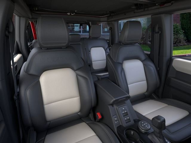 New 2026 Ford Bronco Outer Banks w/ Sasquatch Package image 10