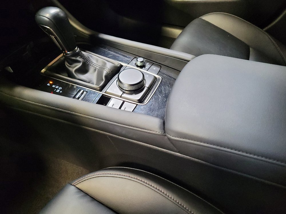 Used 2020 MAZDA MAZDA3 Hatchback w/ Preferred Package image 26