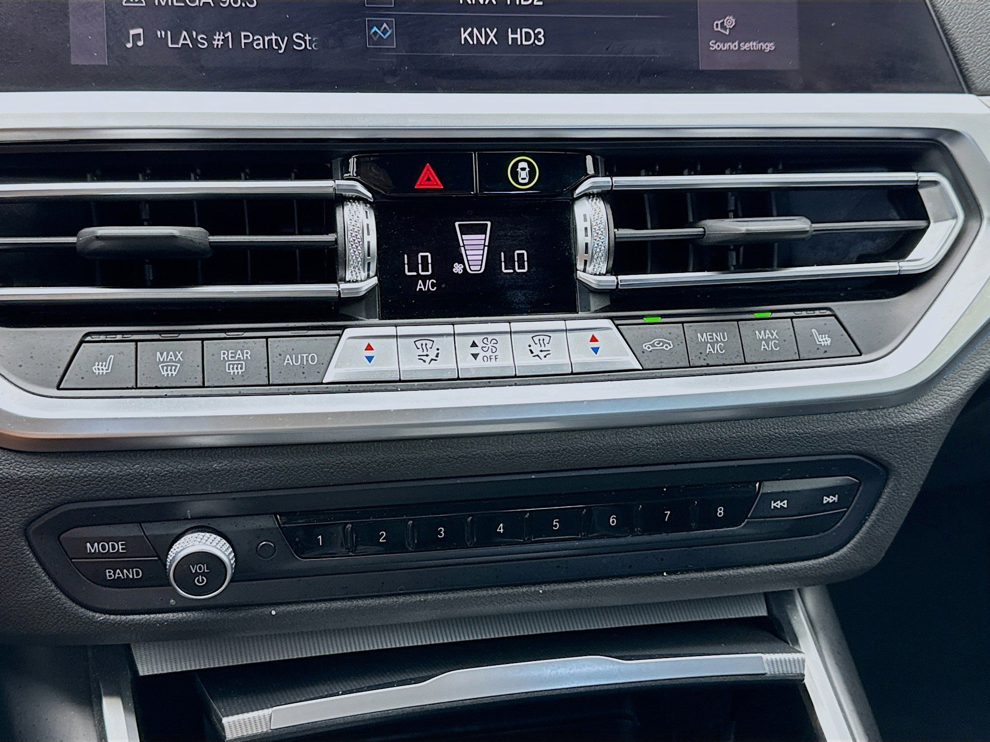 Used 2022 BMW 330e image 12