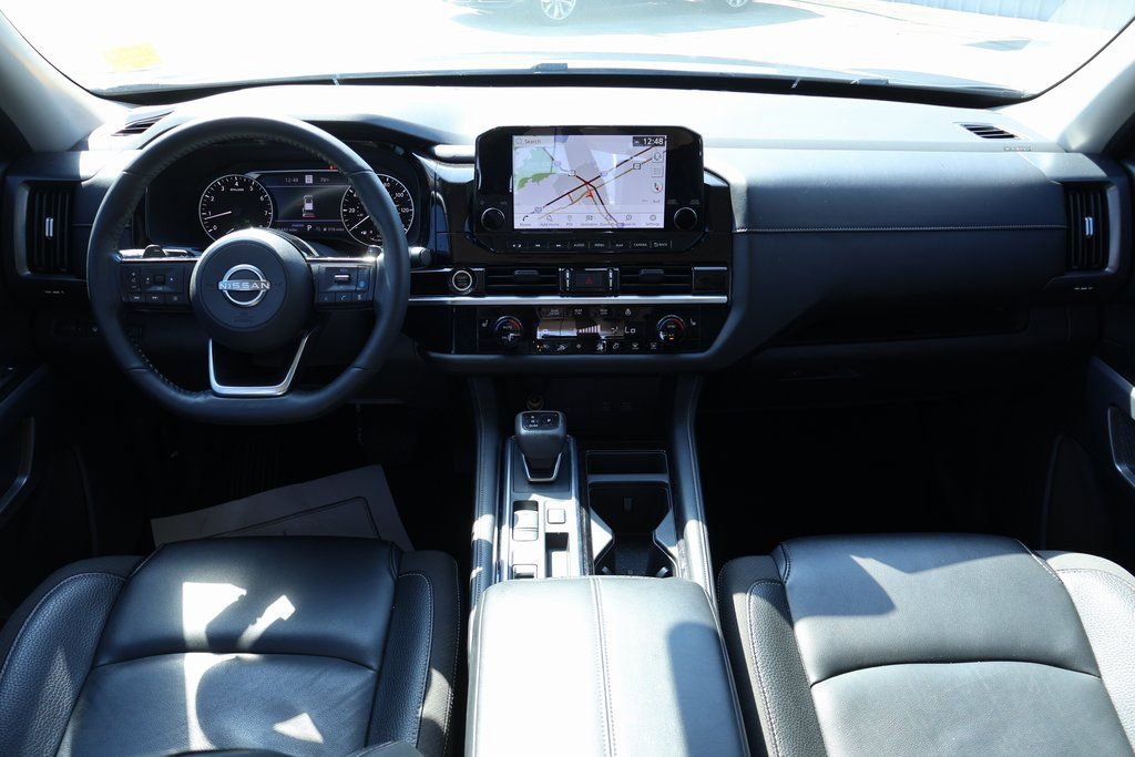 Used 2023 Nissan Pathfinder SL image 6