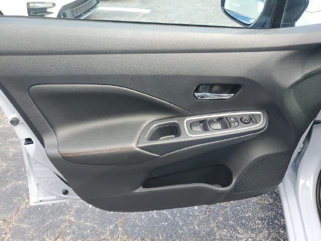 Certified 2025 Nissan Versa SR w/ Trunk Package FWD image 11