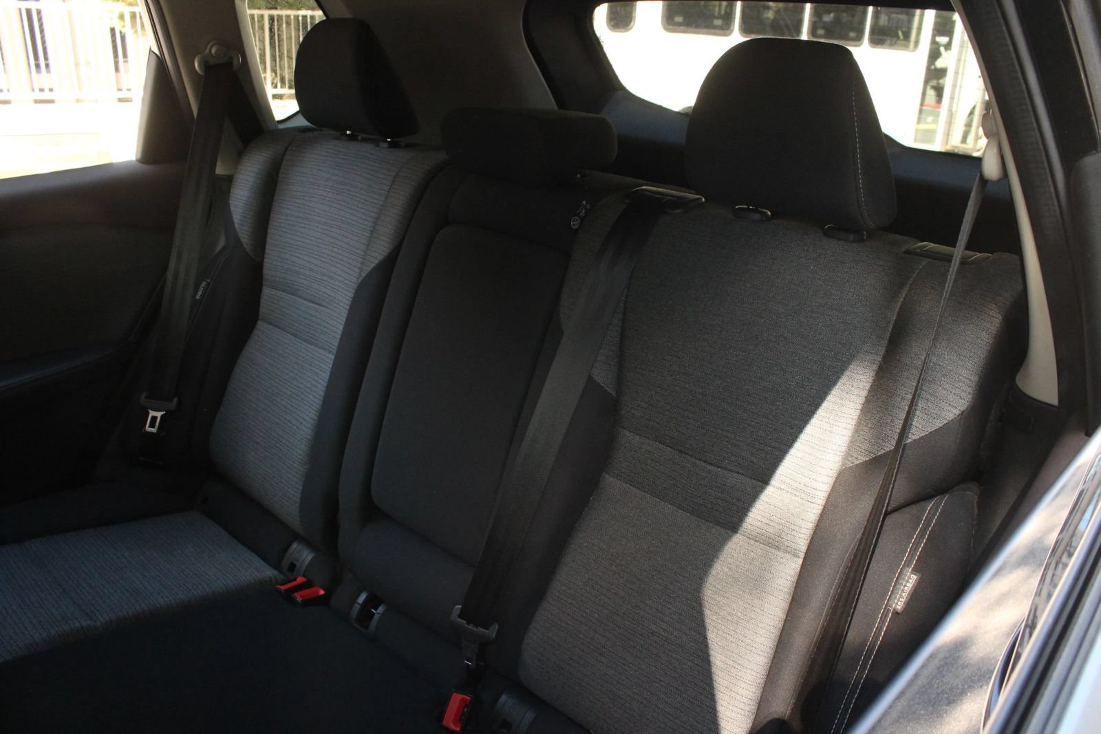 Used 2021 Nissan Rogue SV AWD/4WD image 18