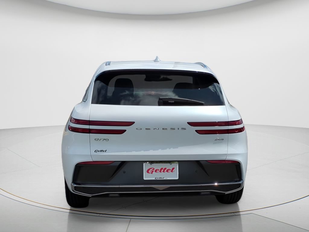 Used 2026 Genesis GV70 2.5T Select image 5