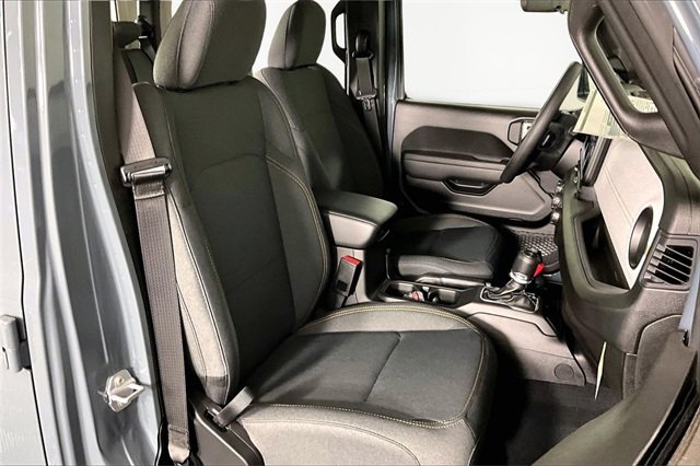 New 2026 Jeep Gladiator Sport image 12