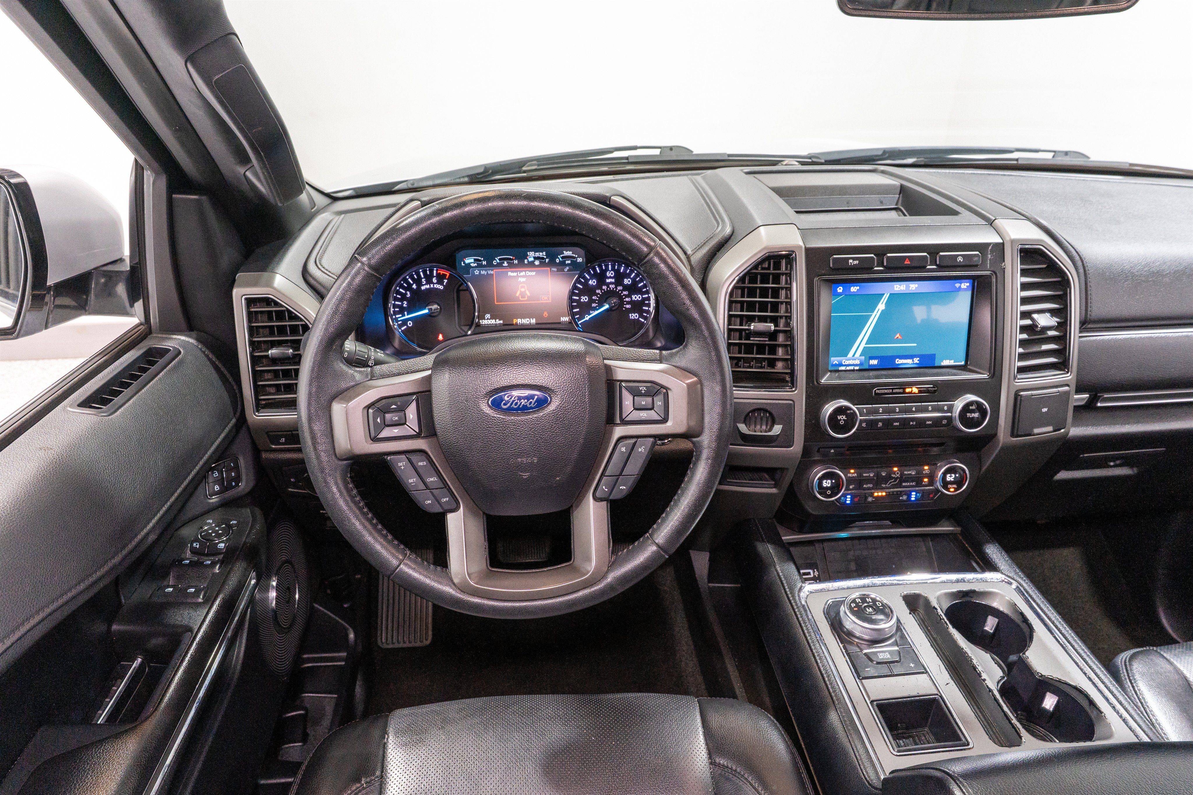 Used 2018 Ford Expedition Max XLT w/ Equipment Group 202A RWD image 10