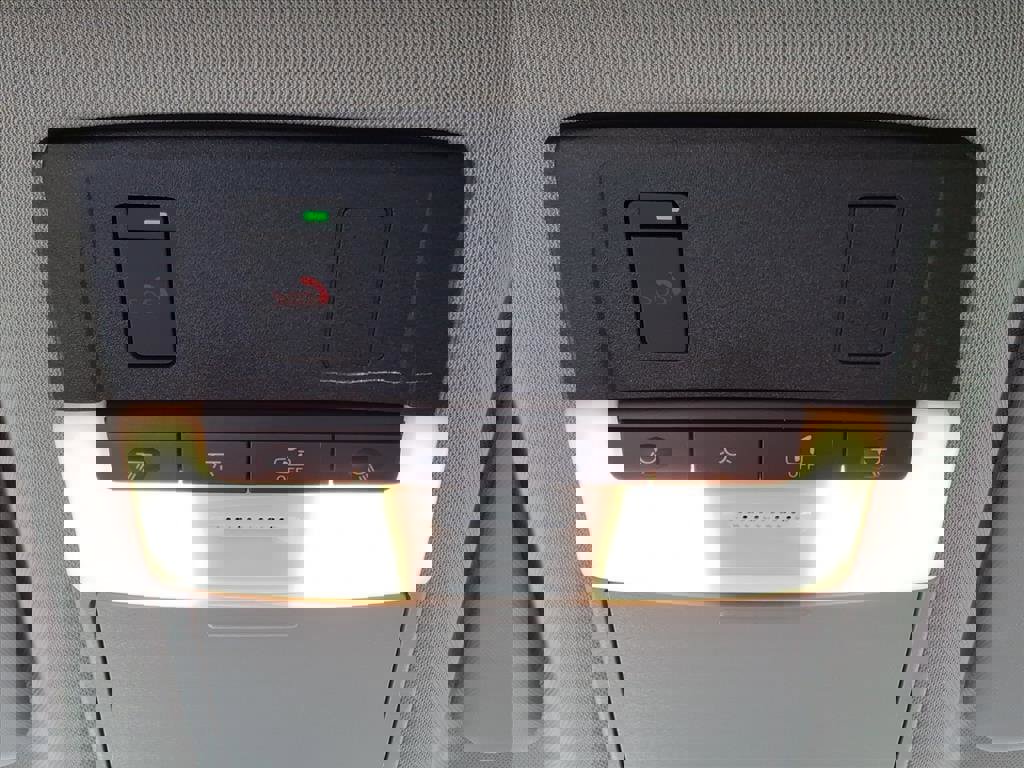 Used 2024 Nissan Rogue SL image 19