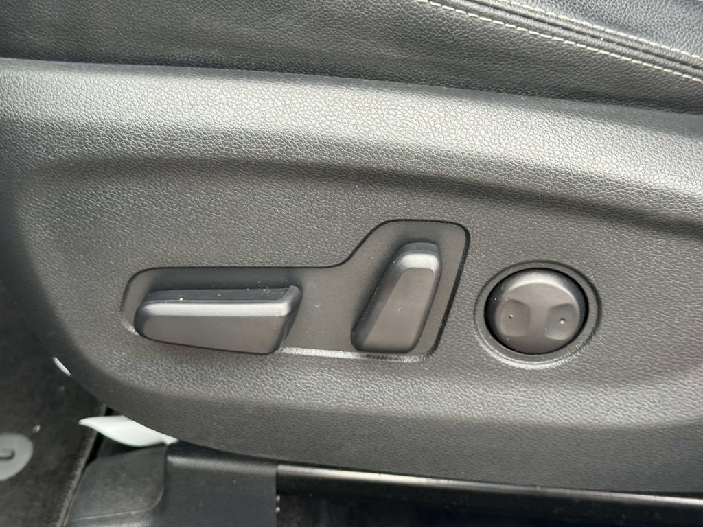 Used 2021 Kia Sportage EX AWD/4WD image 16