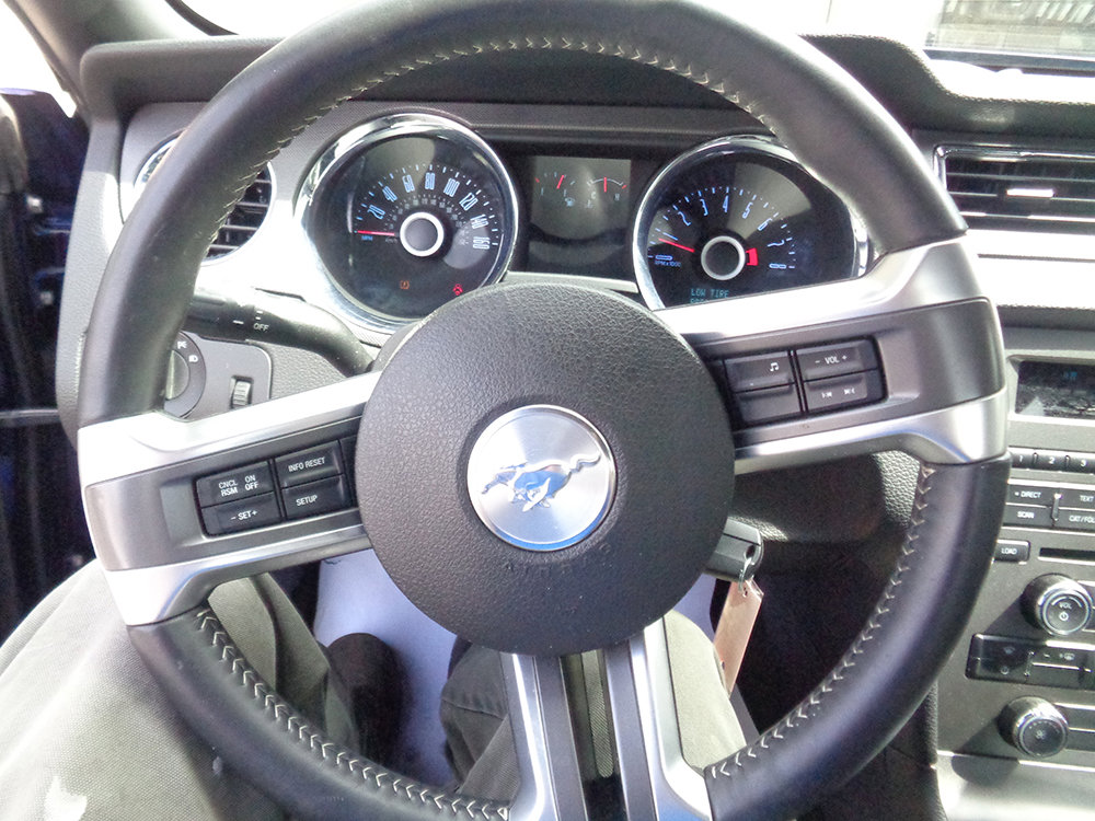 Used 2014 Ford Mustang Coupe image 16