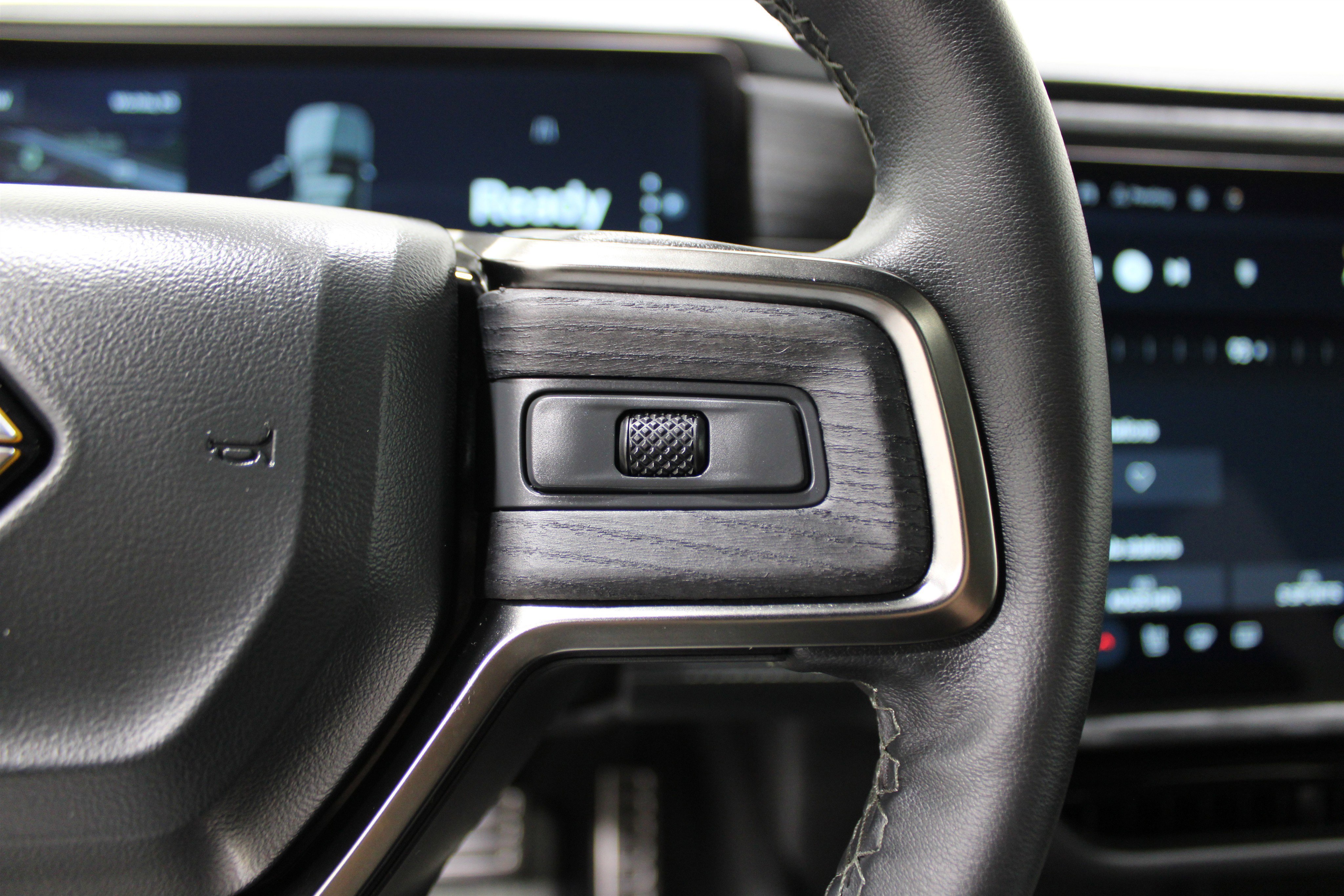 Used 2024 Rivian R1S Adventure image 11