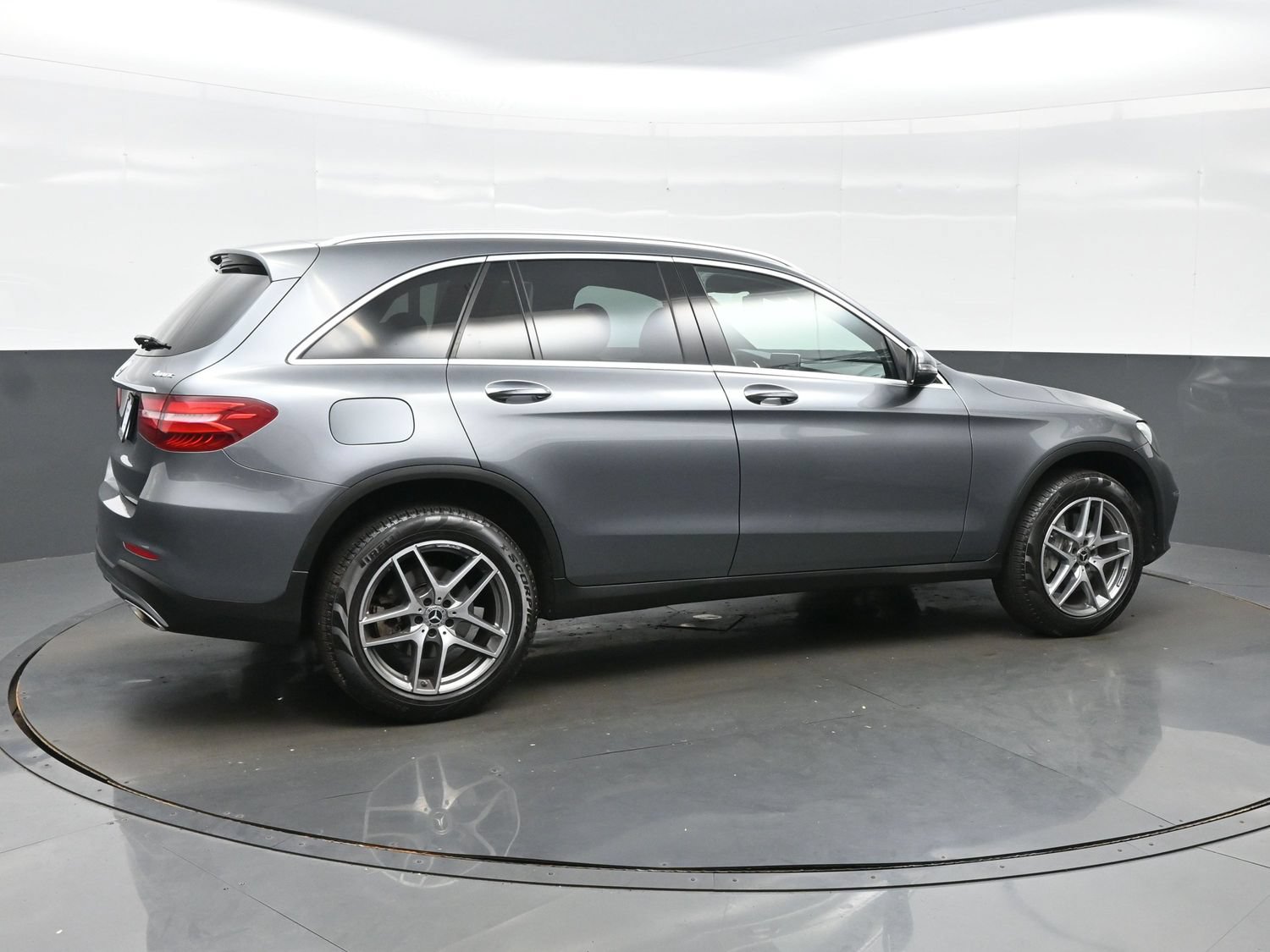 Used 2019 Mercedes-Benz GLC 300 4MATIC image 6