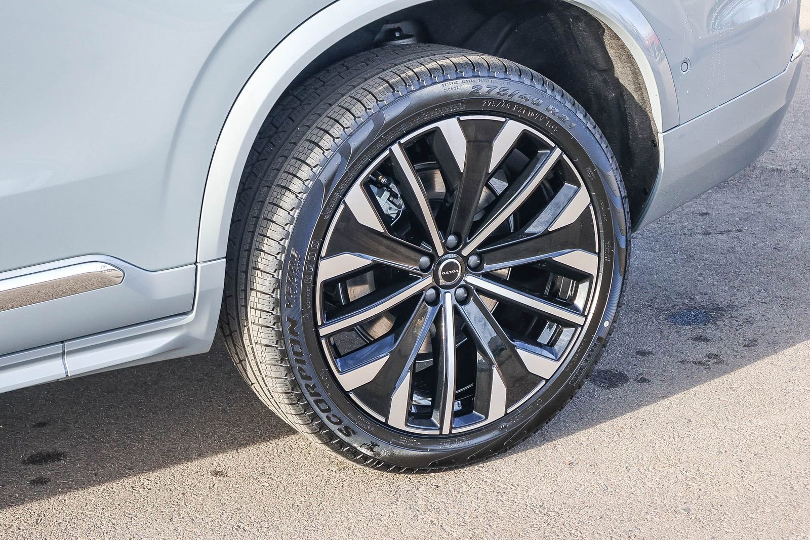 New 2026 Volvo XC90 T8 Plus w/ Protection Package AWD/4WD image 10
