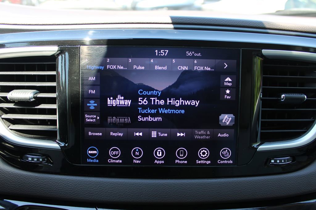 Used 2020 Chrysler Pacifica Touring-L Plus FWD image 28