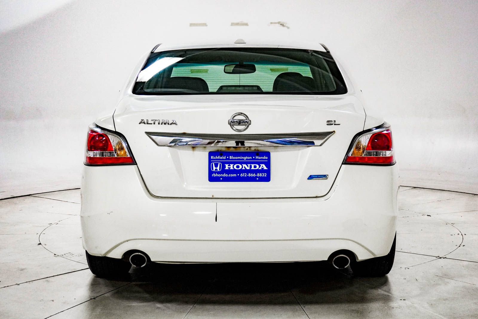 Used 2013 Nissan Altima 2.5 SL w/ 2.5 Moonroof Pkg FWD image 7