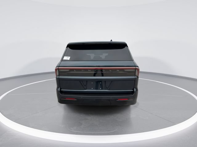New 2025 Lincoln Navigator Reserve AWD/4WD image 7