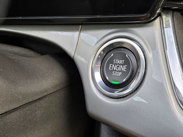 Certified 2025 Chevrolet Trax LT w/ LT Convenience Package FWD image 34