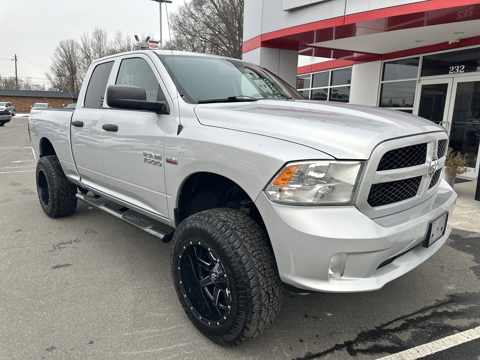 Used 2015 RAM 1500 Express image 2