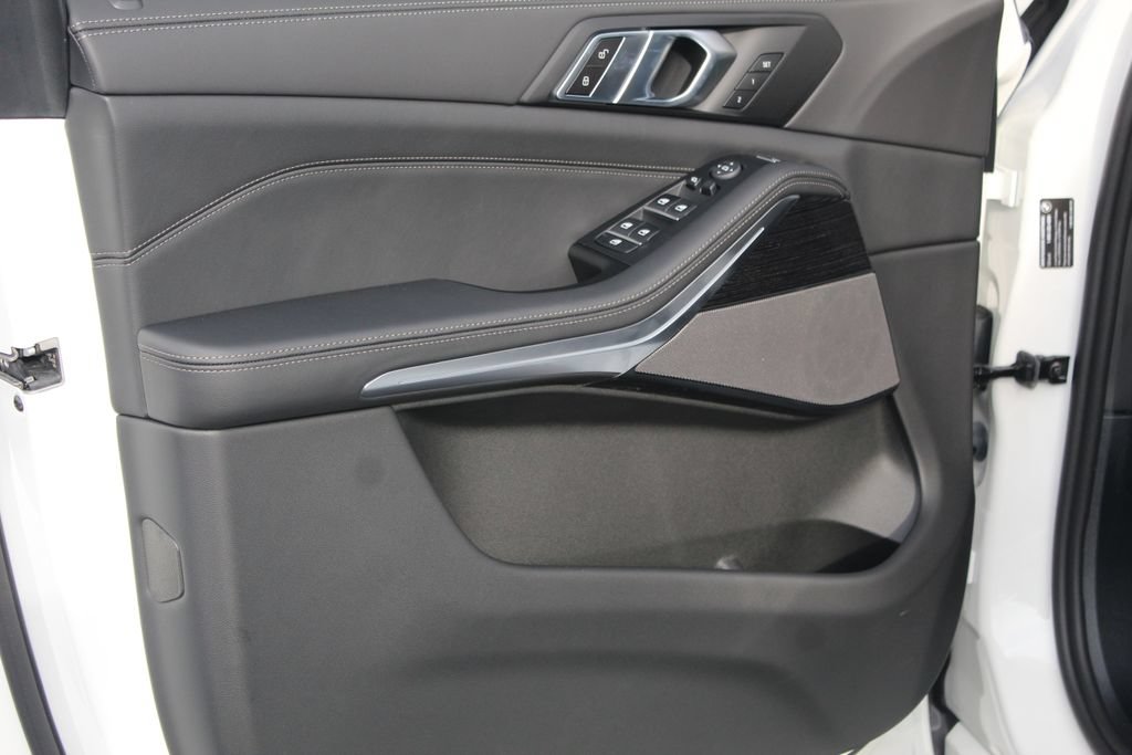 Used 2026 BMW X5 xDrive40i AWD/4WD image 20