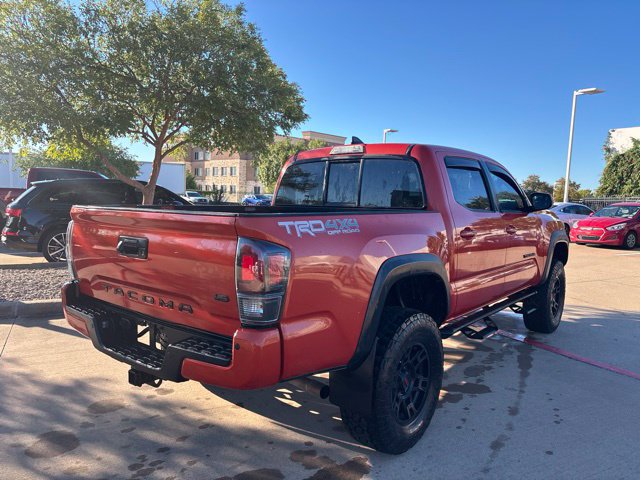 Used 2016 Toyota Tacoma TRD Off-Road w/ Premium & Technology Package AWD/4WD image 5
