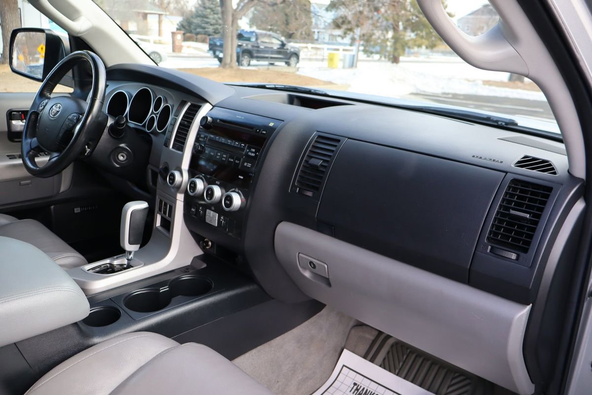 Used 2008 Toyota Sequoia Limited AWD/4WD image 17