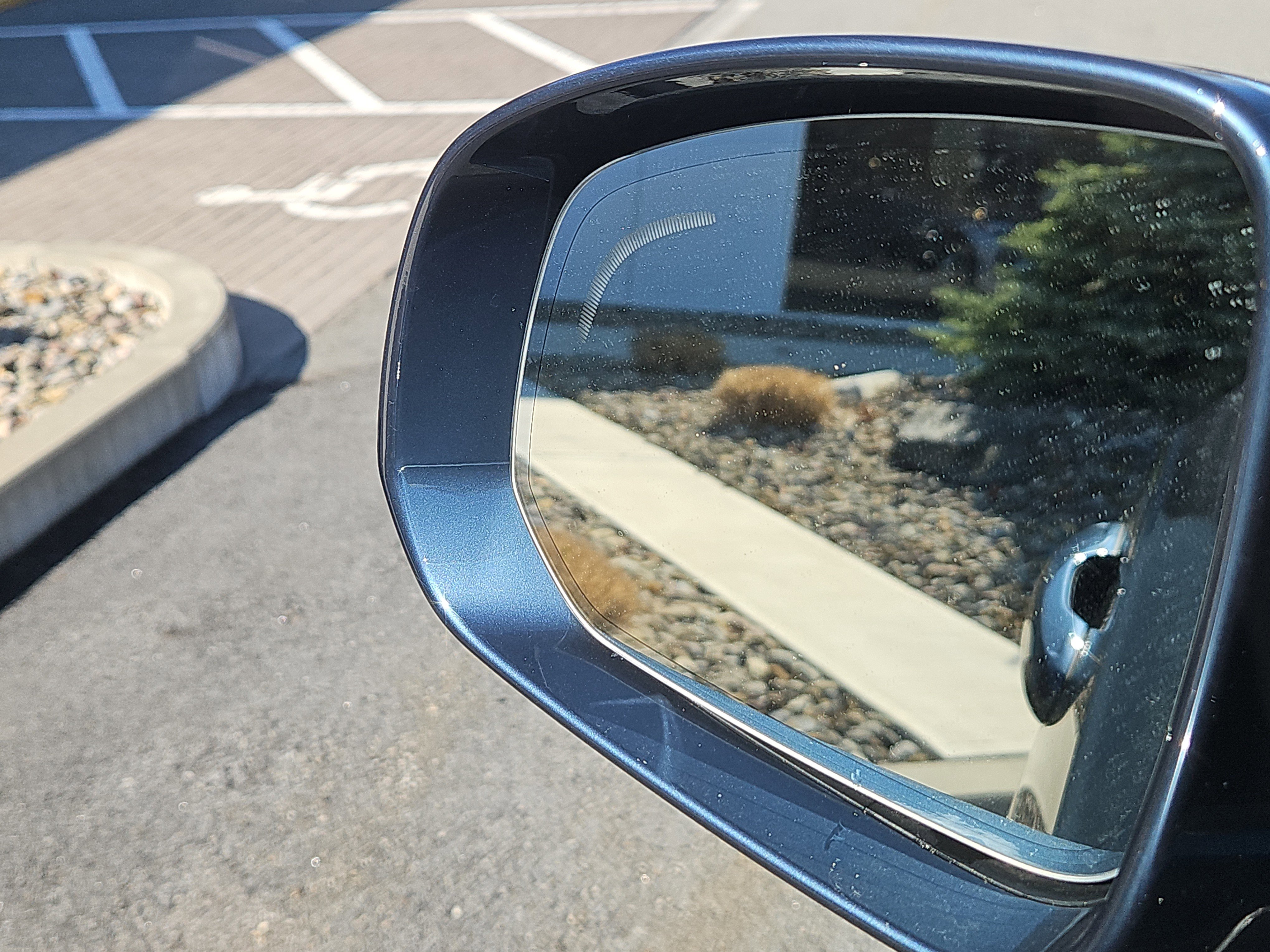 Used 2023 Volvo XC90 B6 Plus w/ Protection Package Premier image 17