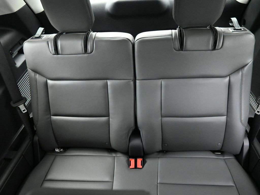 New 2026 Ford Explorer Active w/ Active Comfort Package AWD/4WD image 24