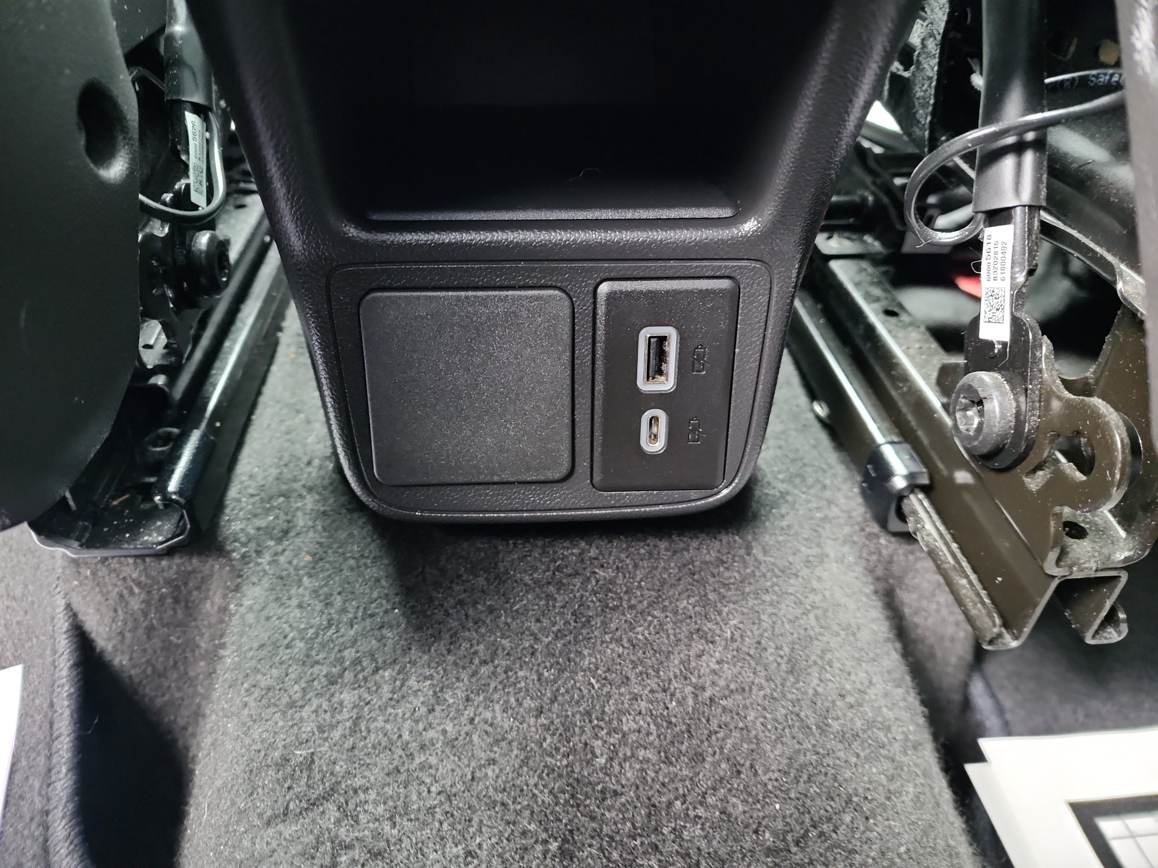 Certified 2021 Buick Encore GX Select AWD/4WD image 25
