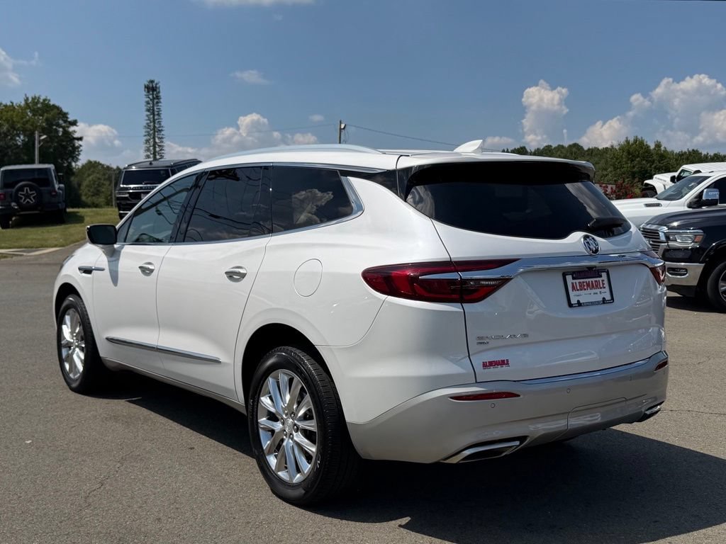 Used 2021 Buick Enclave Premium w/ Sun and Sites Package AWD/4WD image 5