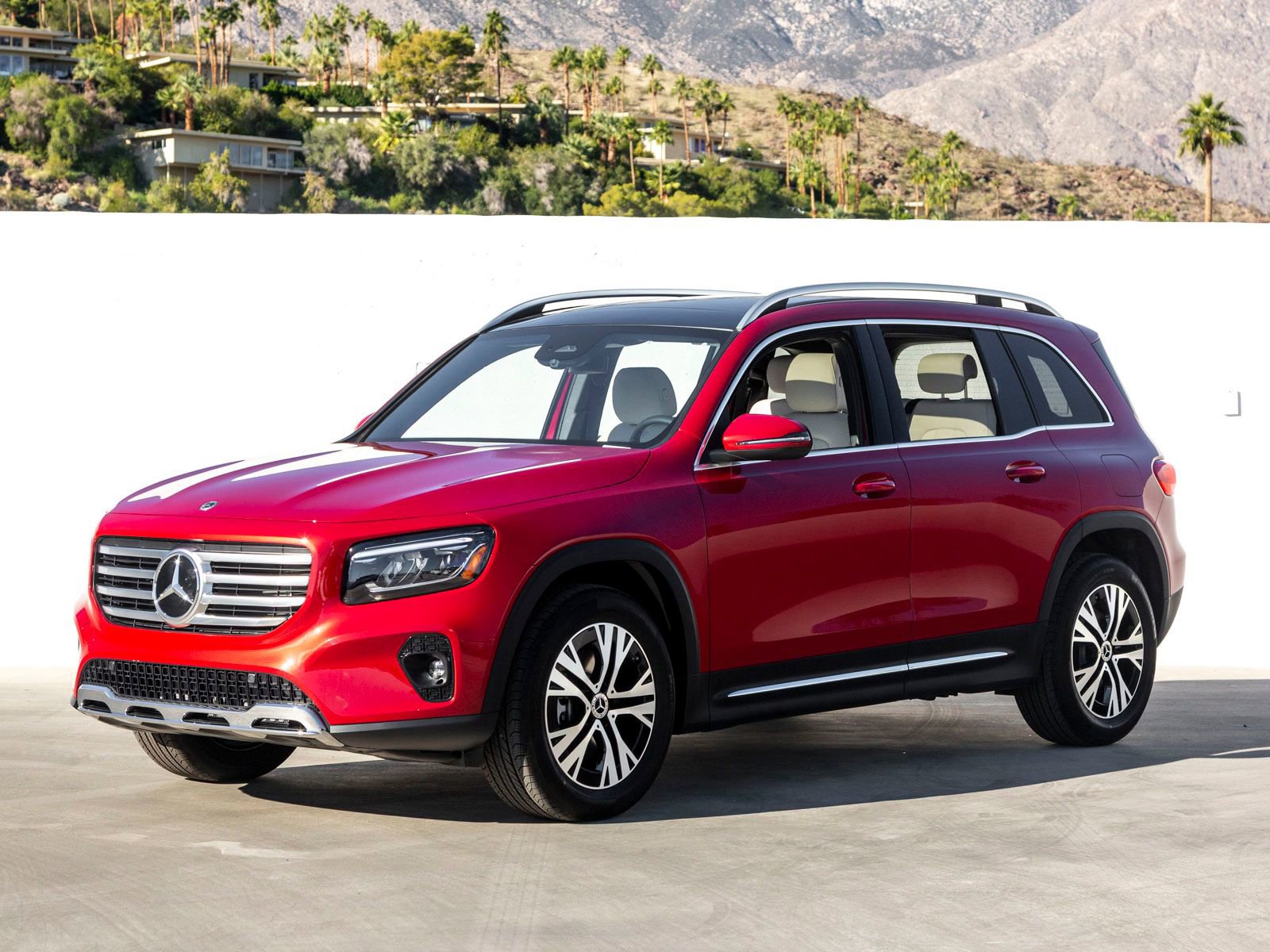 Used 2026 Mercedes-Benz GLB 250 video 3