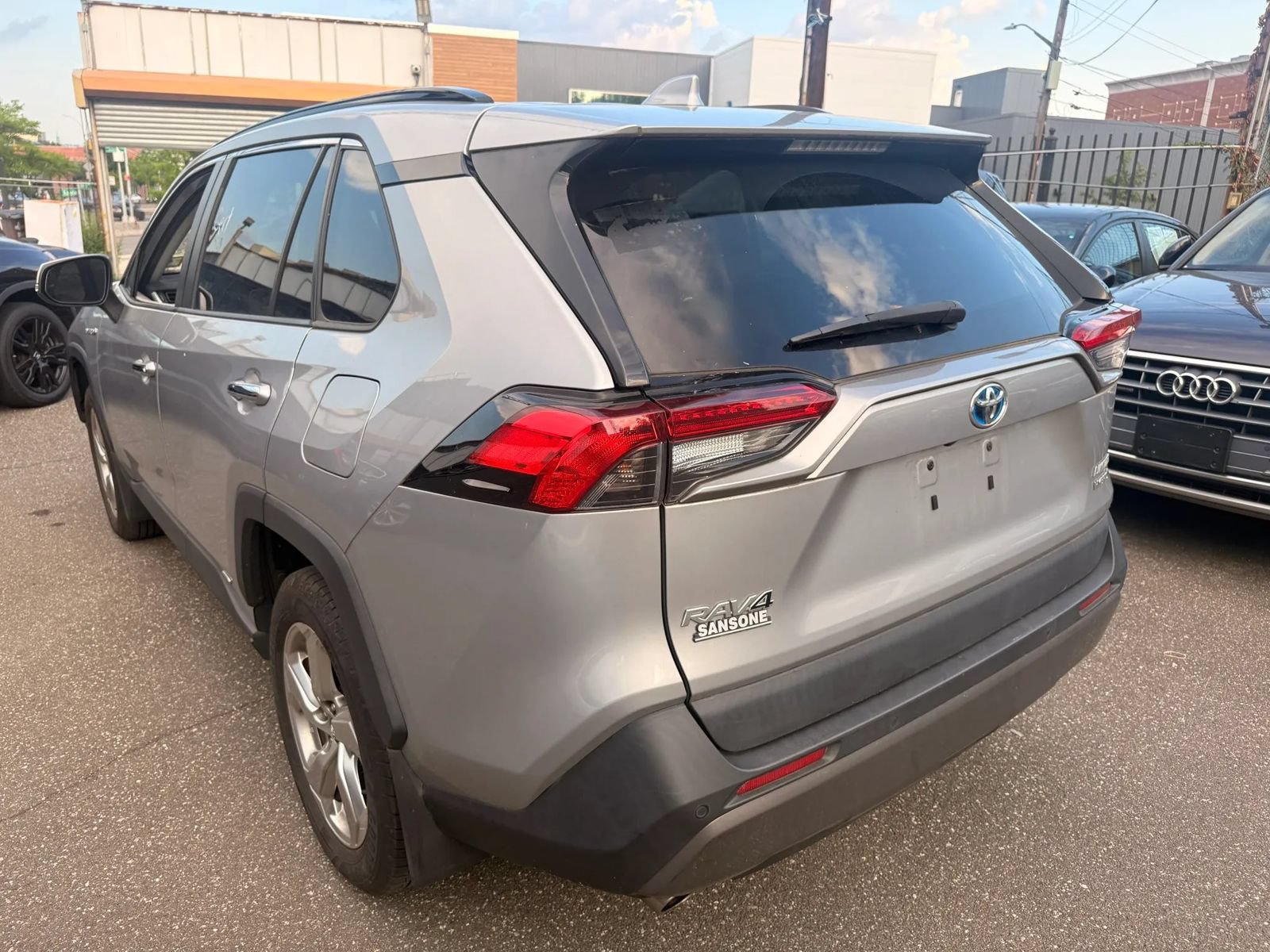 Used 2019 Toyota RAV4 Limited AWD/4WD image 7