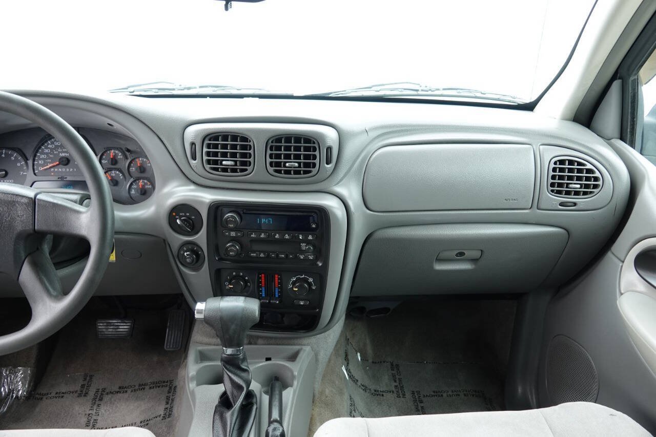 Used 2007 Chevrolet TrailBlazer LS w/ LS Preferred Equipment Group AWD/4WD image 69