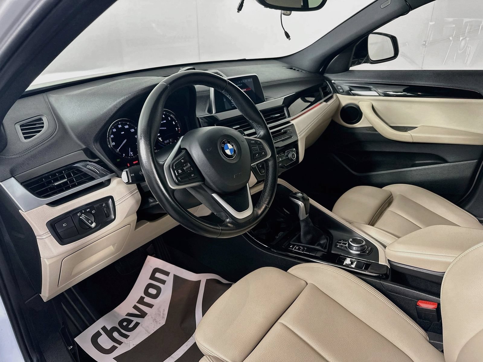 Used 2018 BMW X2 sDrive28i w/ Convenience Package FWD image 9
