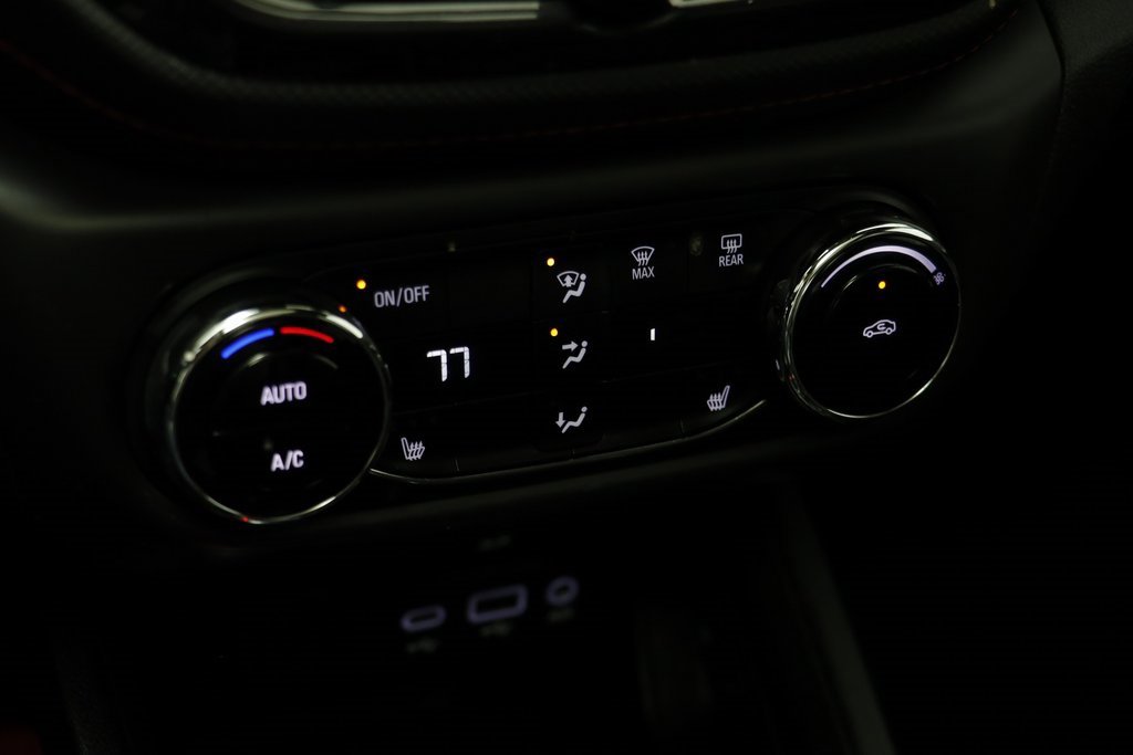 Certified 2023 Chevrolet TrailBlazer RS w/ Sun and Liftgate Package image 11