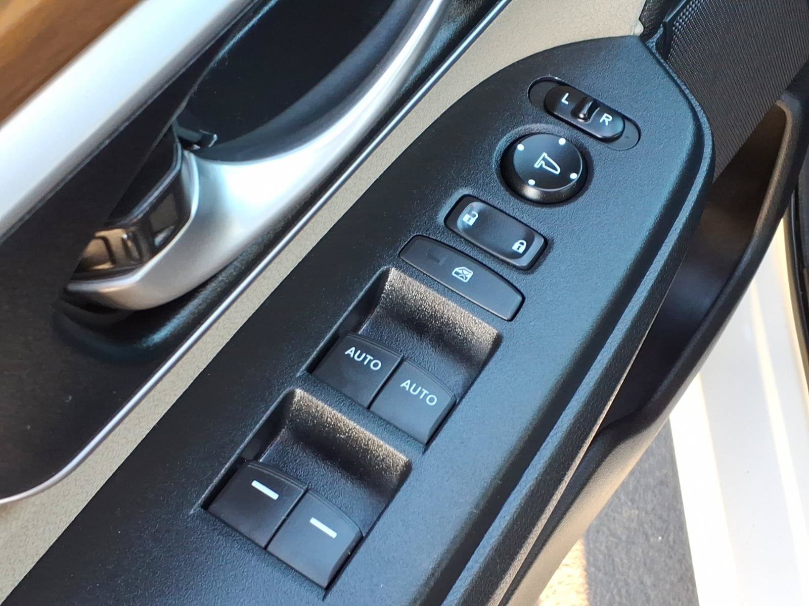 Used 2020 Honda CR-V EX image 14