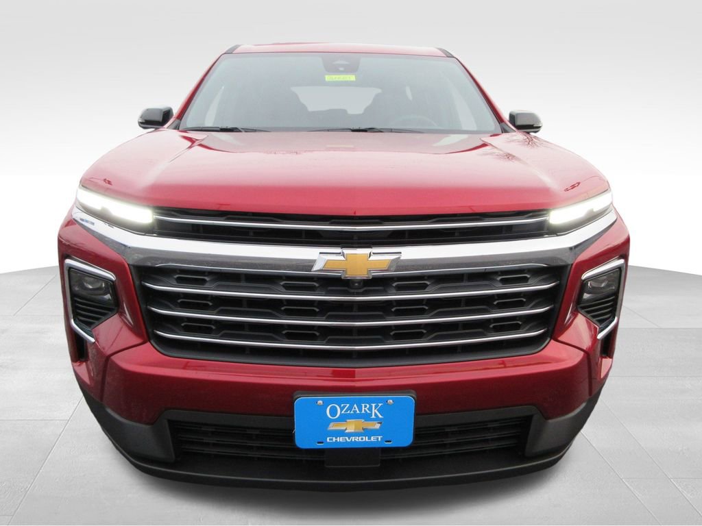 New 2026 Chevrolet Traverse LT w/ Sun and Wheel Package AWD/4WD image 8