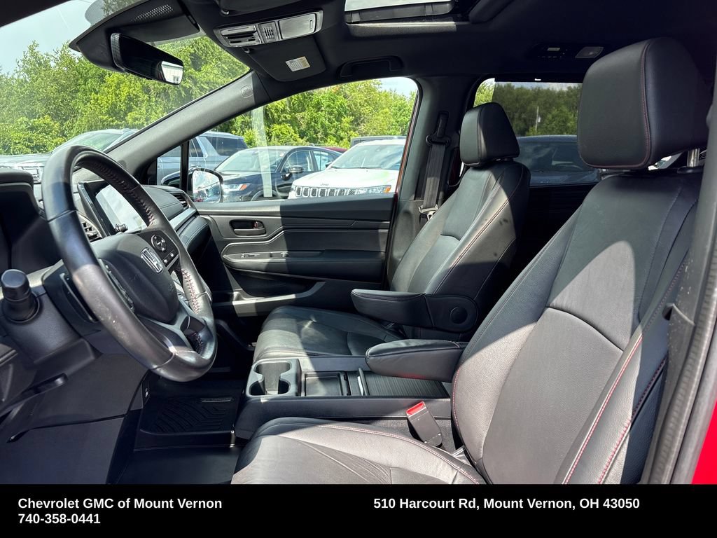 Used 2023 Honda Odyssey Sport image 11