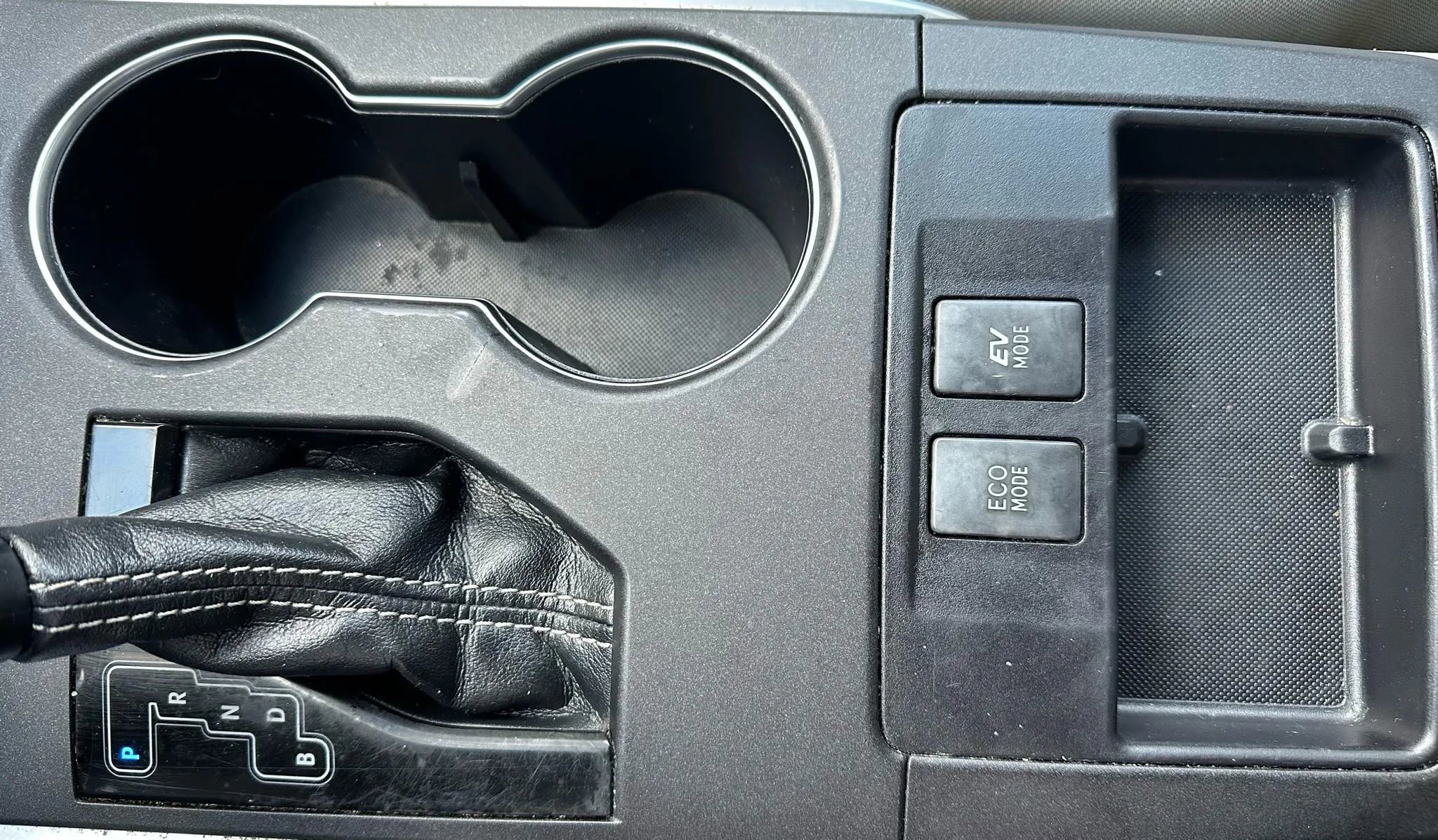 Used 2016 Toyota Camry LE FWD image 18