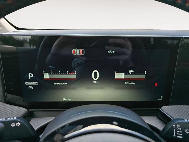 New 2026 Nissan Kicks SR w/ Cold Weather Package FWD image 31