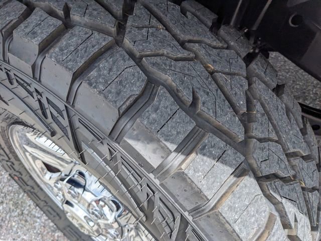 Used 2024 RAM 2500 Tradesman w/ Chrome Appearance Group image 35